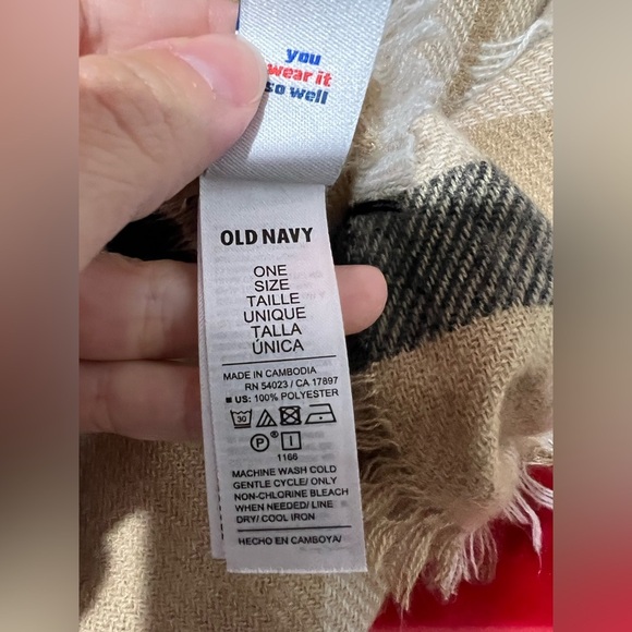 Old Navy plaid shawl tan pink brown white black women’s - Picture 6 of 6